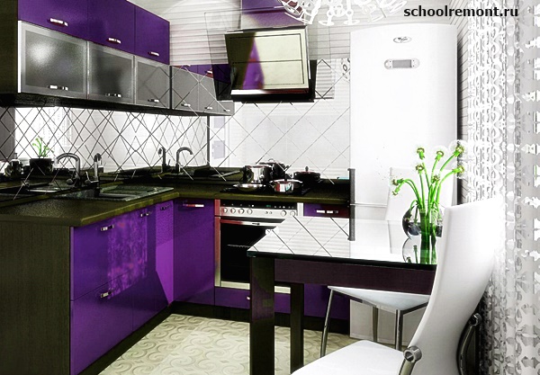 Фиолетовая маленькая кухня